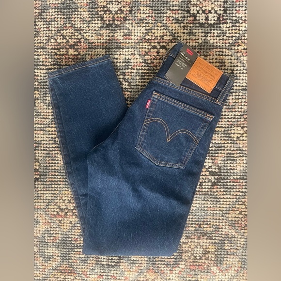 Levi’s PremiumWedgie Fit Ankle Taper. New with tags. - Picture 2 of 4